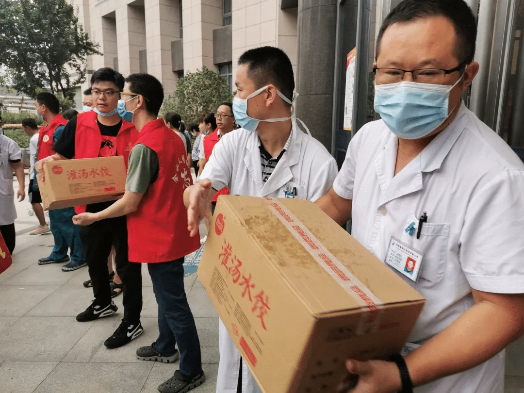 Runner loves to donate to Henan (3)